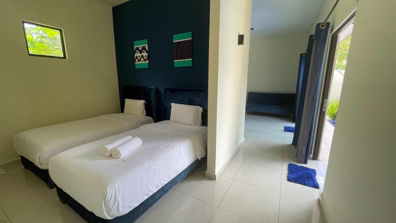 Charis Pool Villa 2 - 3 Bedroom With Private Pool Bentong Extérieur photo