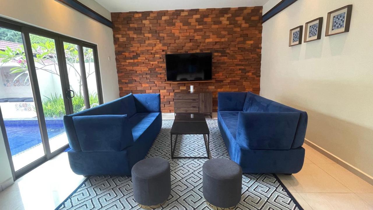 Charis Pool Villa 2 - 3 Bedroom With Private Pool Bentong Extérieur photo