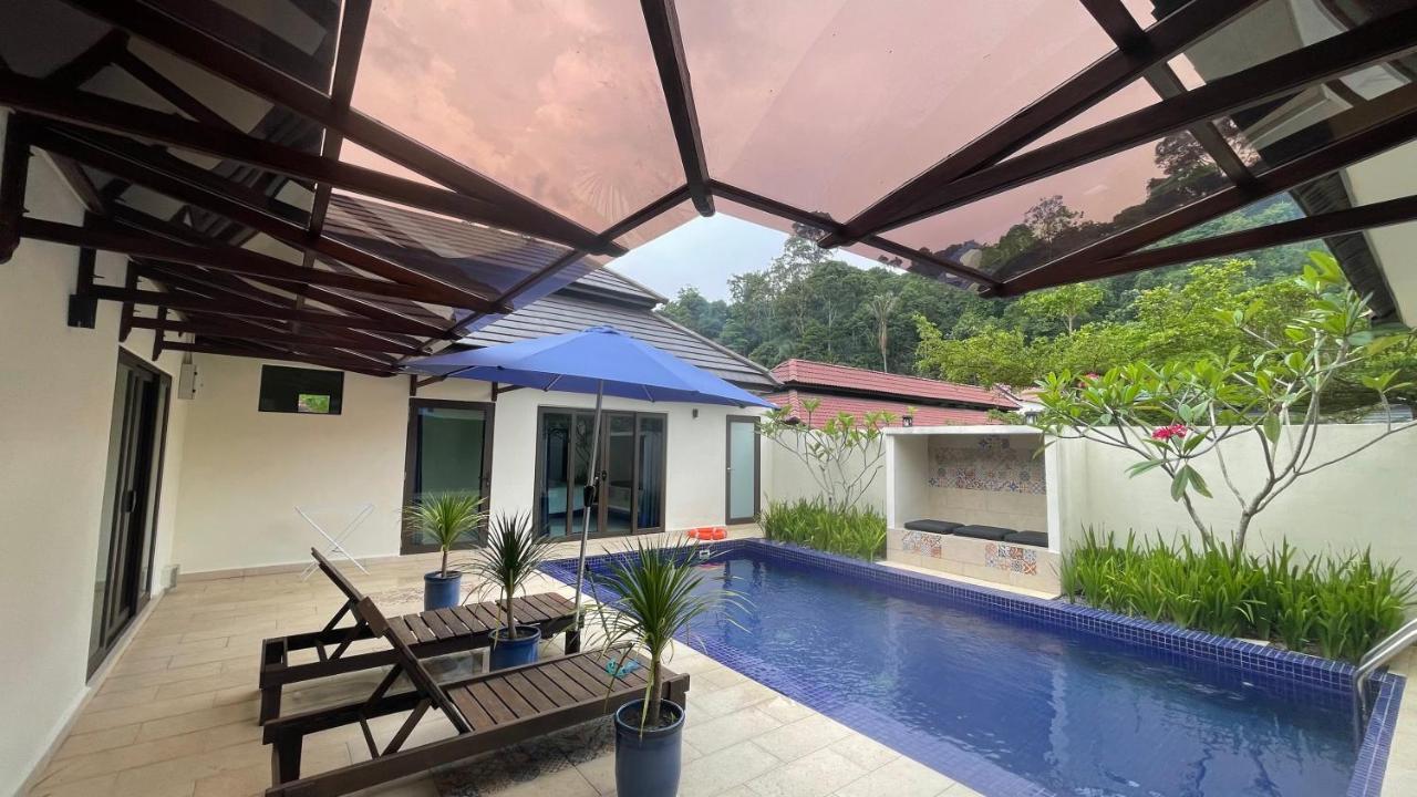 Charis Pool Villa 2 - 3 Bedroom With Private Pool Bentong Extérieur photo